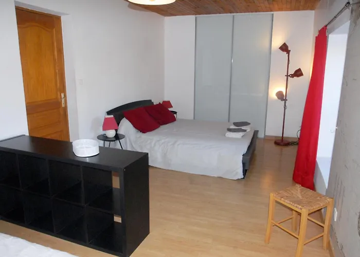 Du Lieu Piquot Holiday home *