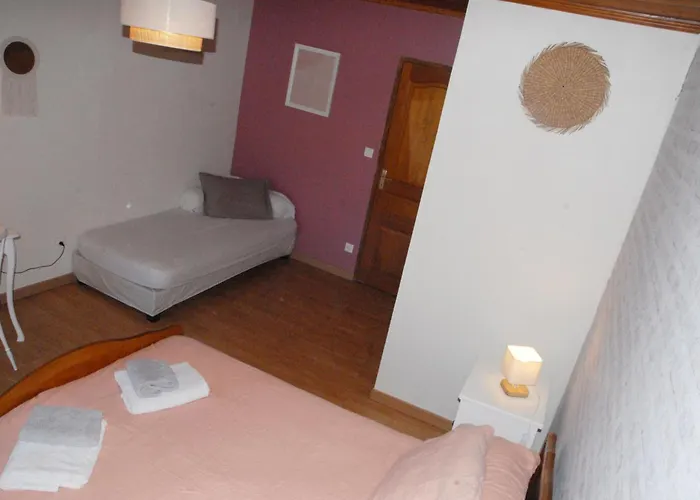 Du Lieu Piquot * Greville-Hague